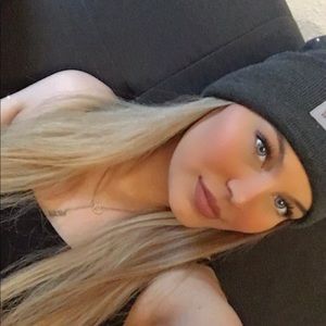 Meet your Posher, Gabrielle